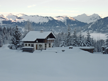 Unser Haus in Richtung Klostertal