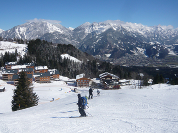 Schifahren und schöhne Landschaft